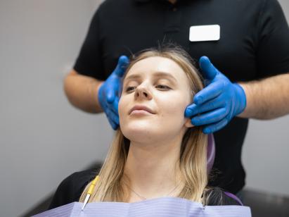 Kieferknacken: Ein Zeichen für CMD?