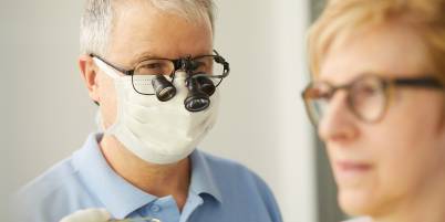 Prophylaxe beim Zahnarzt in Darmstadt - Dr. Georg Peter