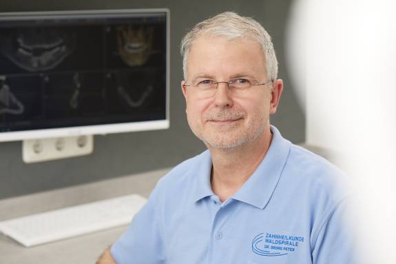 Dr. Georg Peter